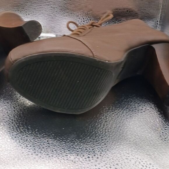 Charlotte Russe Taupe Lace-Up Platform Ankle Booties Side Zip Sz 10 - Picture 6 of 10